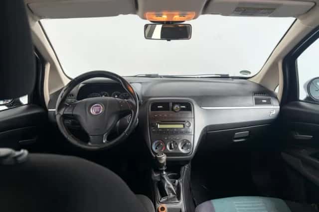 Fiat Grande Punto (2008) thumbnail 3