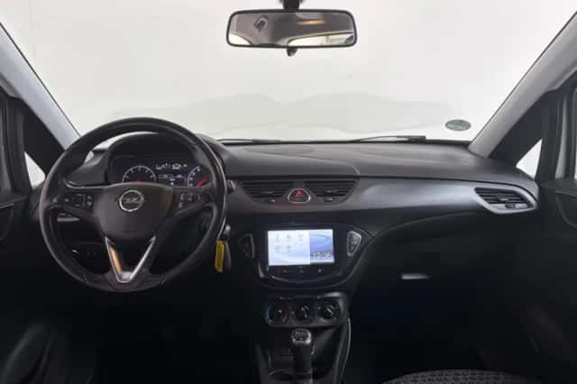 Opel Corsa (2015) thumbnail 2