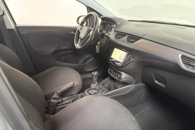 Opel Corsa (2015) thumbnail 3