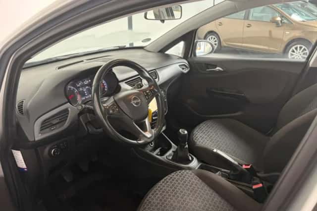 Opel Corsa (2015) thumbnail 5