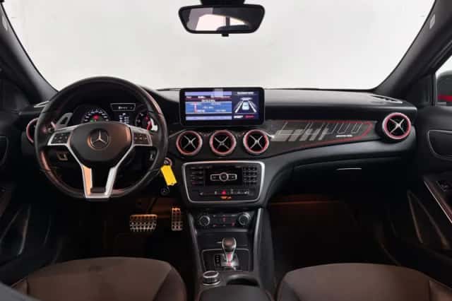 Mercedes-Benz GLA-Klasse (2014) thumbnail 3
