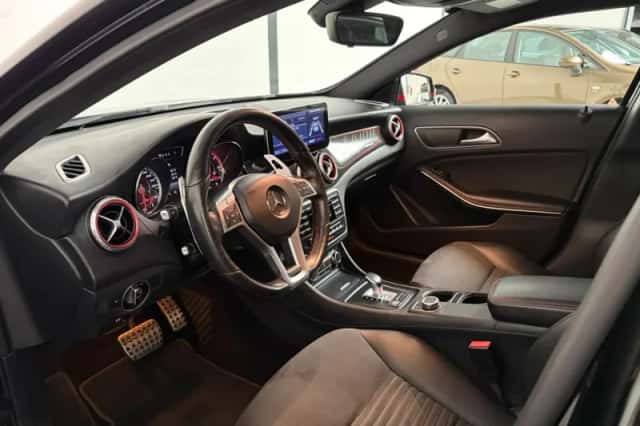 Mercedes-Benz GLA-Klasse (2014) thumbnail 5