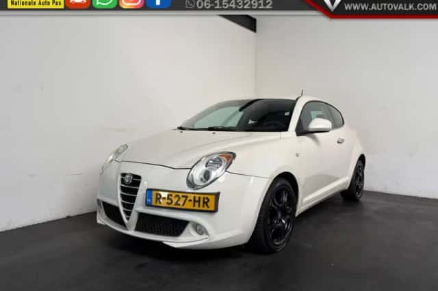 Alfa Romeo MiTo (2010) thumbnail 1