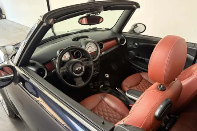 MINI Cabrio (2013) thumbnail 6