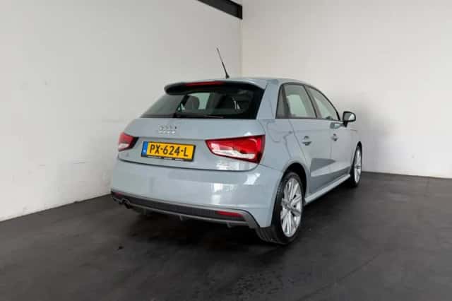 Audi A1 (2017) thumbnail 2