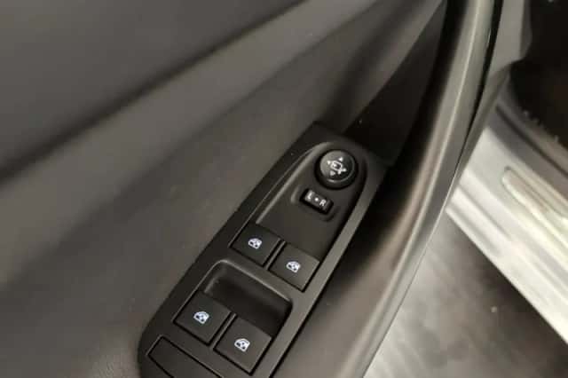 Opel Astra (2021) thumbnail 6