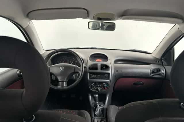 Peugeot 206 (2002) thumbnail 3