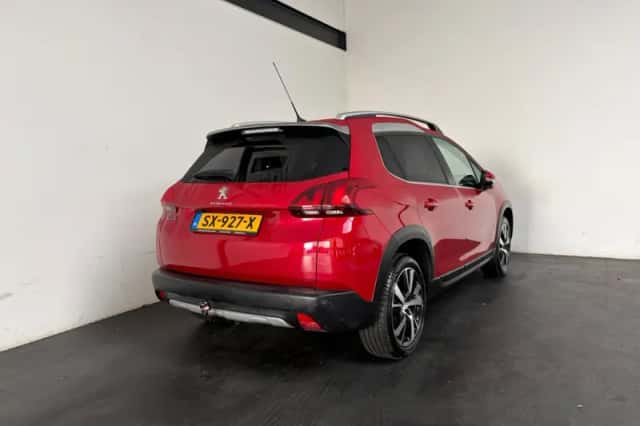 Peugeot 2008 (2018) thumbnail 2