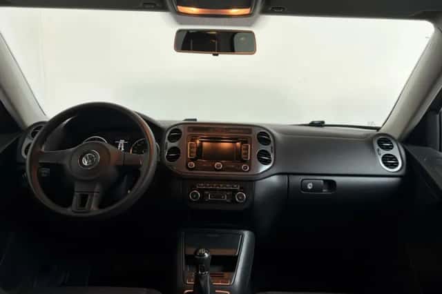 Volkswagen Tiguan (2014) thumbnail 3