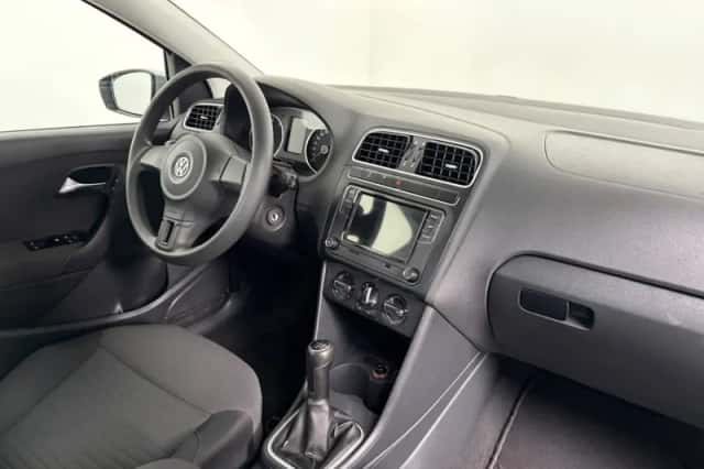 Volkswagen Polo (2012) thumbnail 4