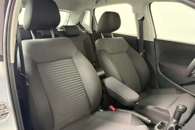 Volkswagen Polo (2012) thumbnail 5