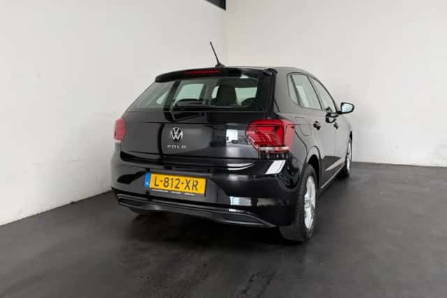 Volkswagen Polo (2021) thumbnail 2
