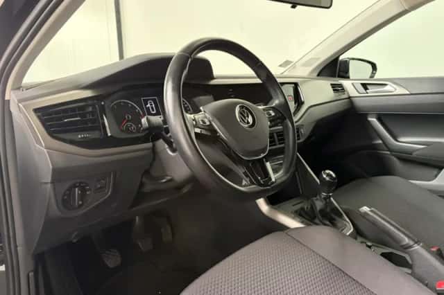 Volkswagen Polo (2021) thumbnail 5