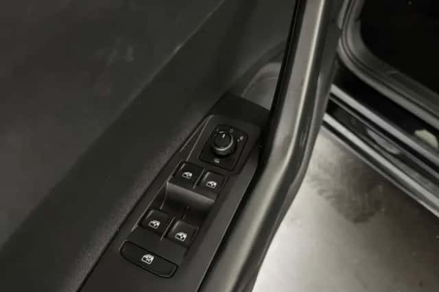 Volkswagen Polo (2021) thumbnail 6