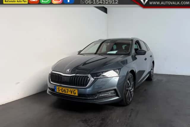 Škoda Octavia (2021) thumbnail 1