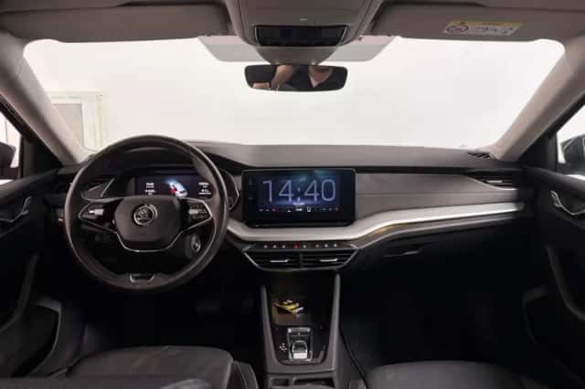 Škoda Octavia (2021) thumbnail 3