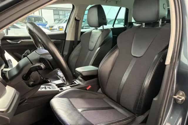 Škoda Octavia (2021) thumbnail 4