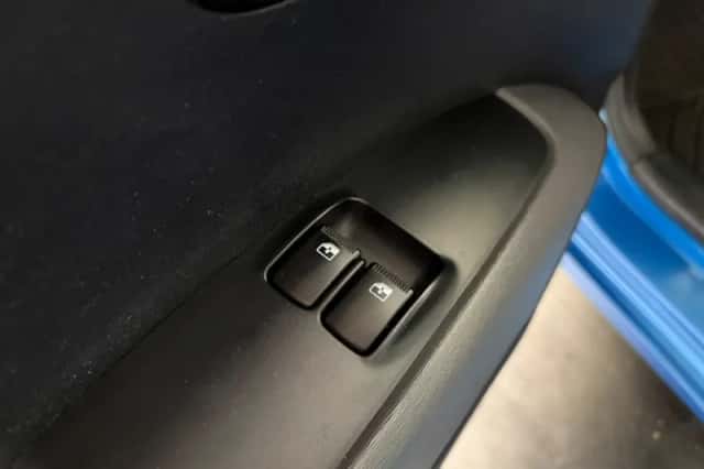 Hyundai i10 (2011) thumbnail 5