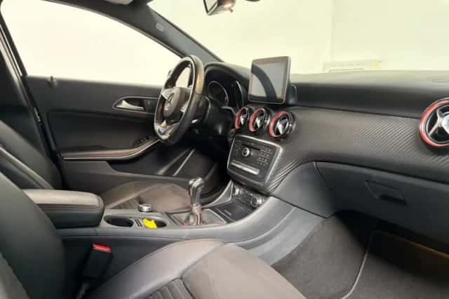 Mercedes-Benz A-Klasse (2017) thumbnail 4