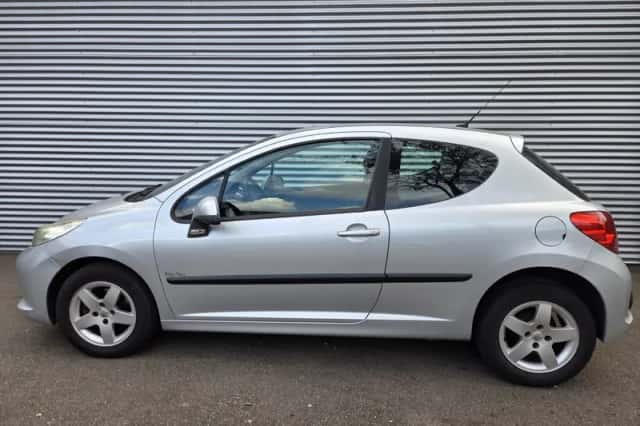 Peugeot 207 (2009) thumbnail 4