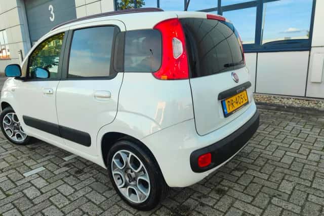 Fiat Panda (2017) thumbnail 3