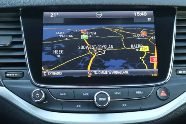 Opel Astra (2018) thumbnail 4