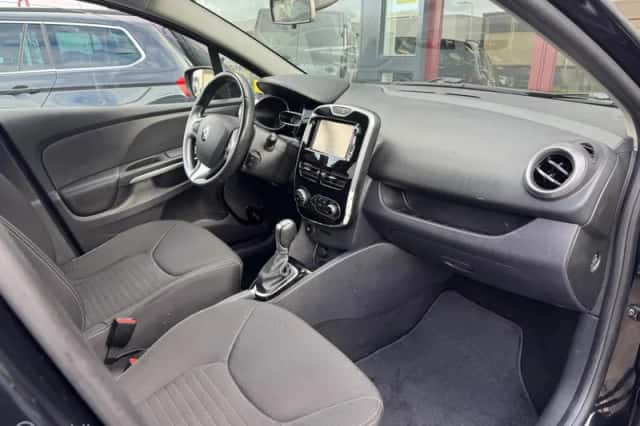 Renault Clio (2016) thumbnail 6