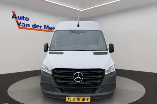 Mercedes-Benz Sprinter (2022) thumbnail 3