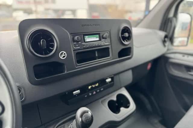 Mercedes-Benz Sprinter (2022) thumbnail 4