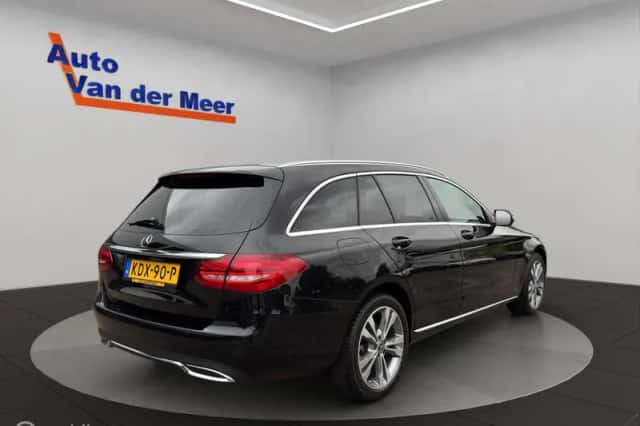 Mercedes-Benz C-Klasse (2018) thumbnail 3