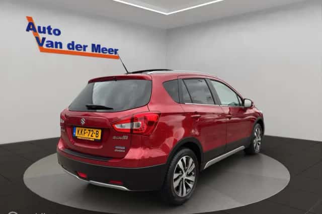 Suzuki S-Cross (2021) thumbnail 3