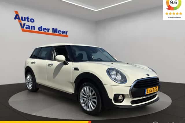 MINI Clubman (2018) thumbnail 1