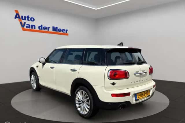 MINI Clubman (2018) thumbnail 3