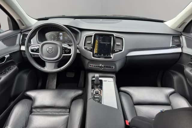 Volvo XC90 (2021) thumbnail 5