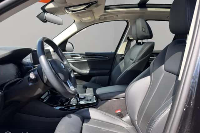 BMW X3 (2023) thumbnail 4