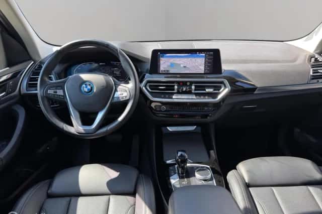 BMW X3 (2023) thumbnail 5