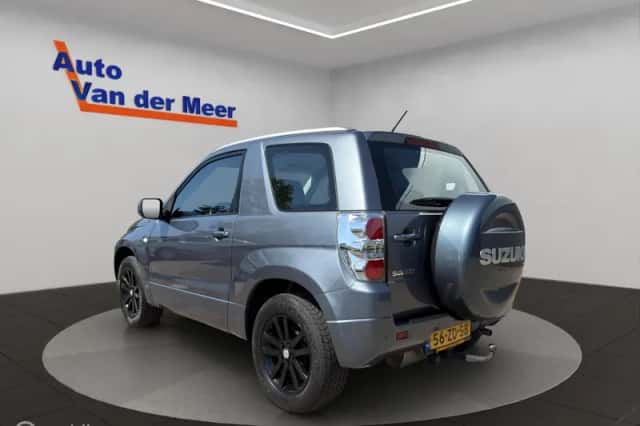 Suzuki Grand Vitara (2008) thumbnail 2