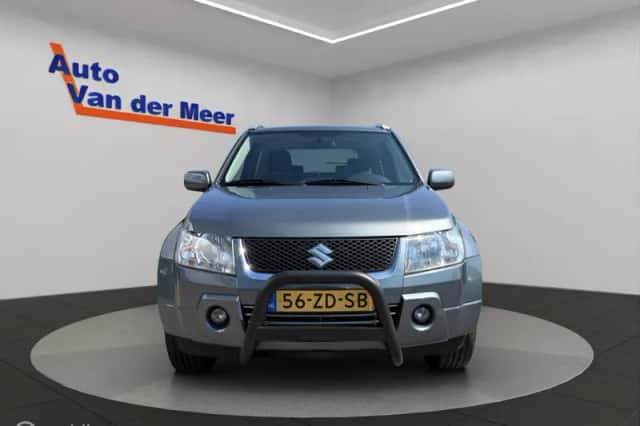 Suzuki Grand Vitara (2008) thumbnail 3