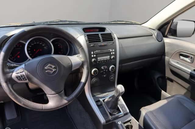 Suzuki Grand Vitara (2008) thumbnail 5