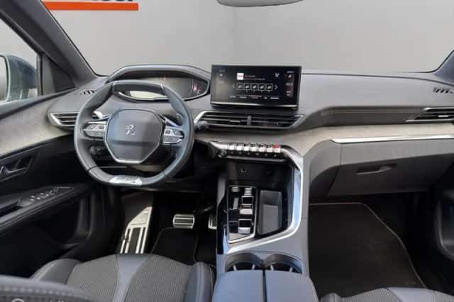 Peugeot 5008 (2023) thumbnail 5