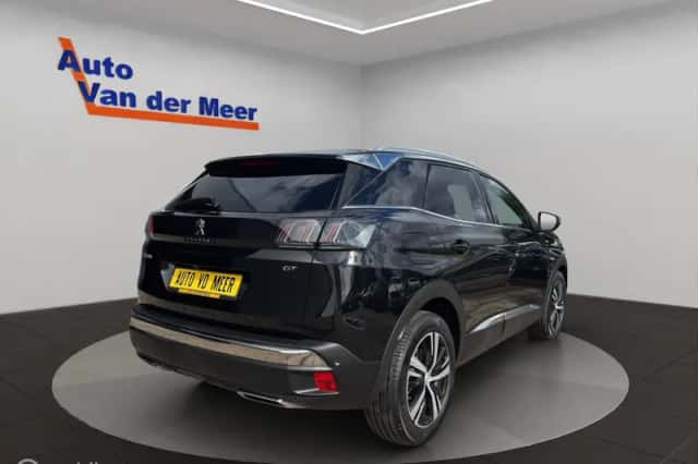 Peugeot 3008 (2023) thumbnail 3