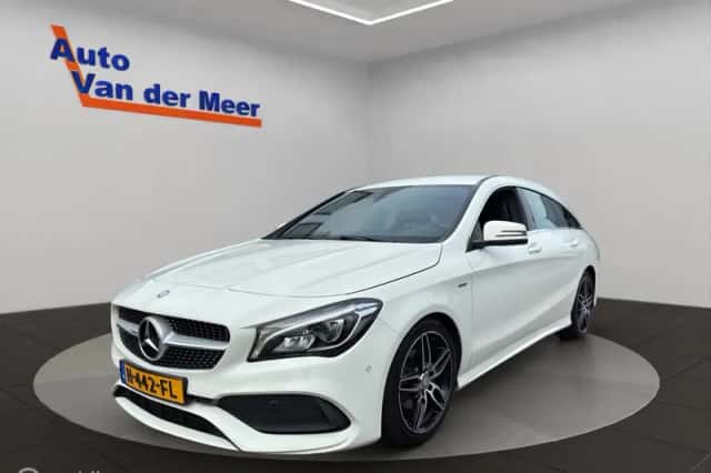 Mercedes-Benz CLA-Klasse (2017) thumbnail 2