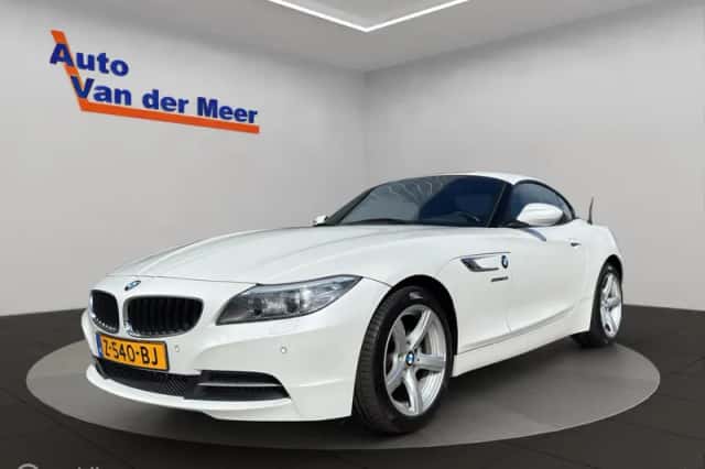 BMW Z4 (2013) thumbnail 2
