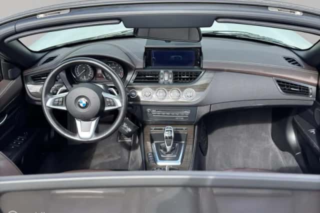 BMW Z4 (2013) thumbnail 6