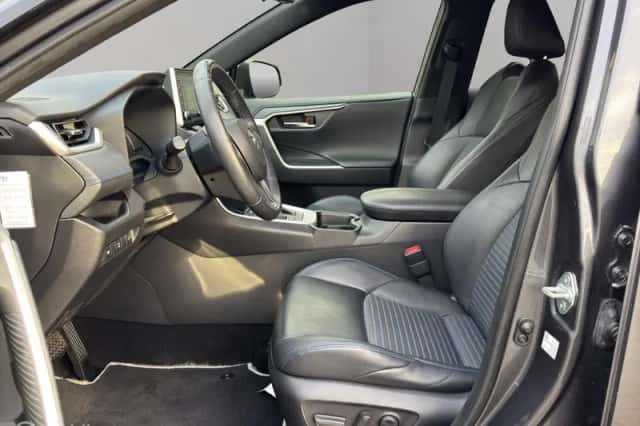 Toyota RAV4 (2019) thumbnail 4