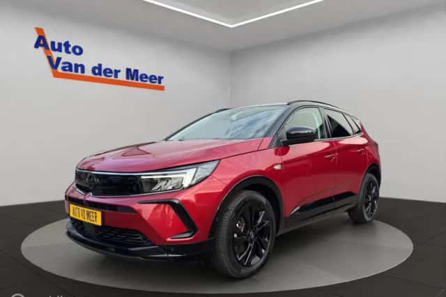 Opel Grandland (2023) thumbnail 2