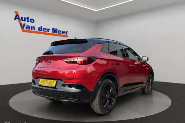 Opel Grandland (2023) thumbnail 3