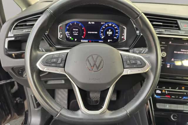 Volkswagen Touran (2023) thumbnail 5