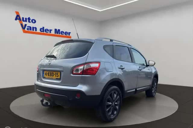 Nissan Qashqai (2013) thumbnail 3