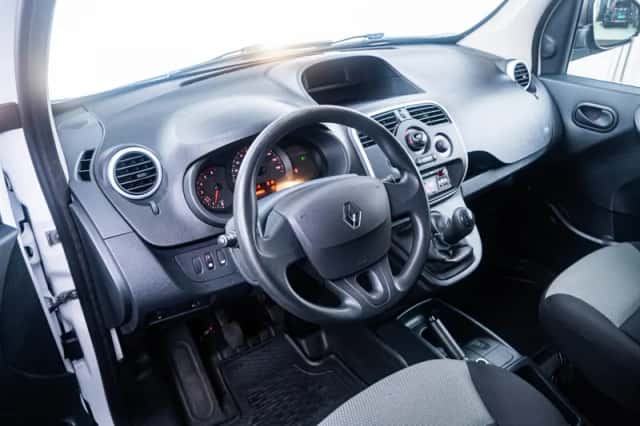 Renault Kangoo (2018) thumbnail 2